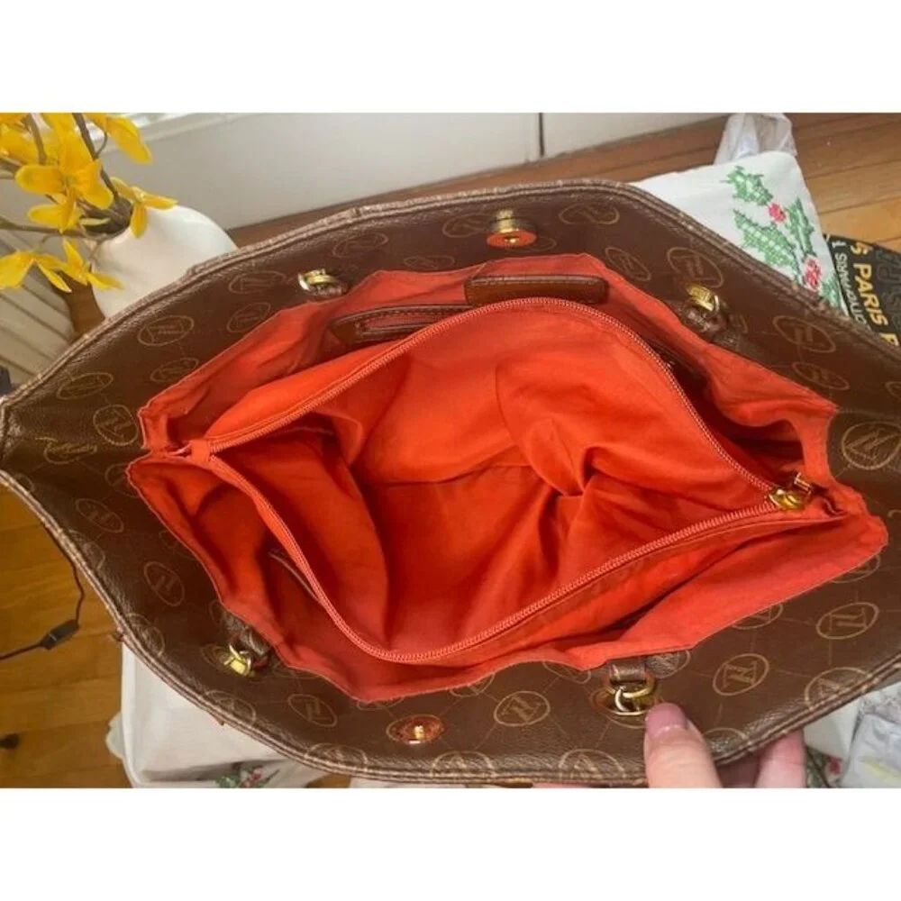 Power Look, Smart Price – Adrienne Vittadini Geo-Chic Tote - Picture 9 of 9